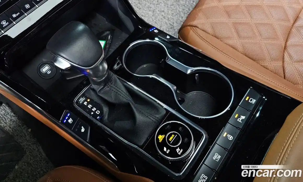 Kia Mohave 2023 3.0 Автомат в Москве № 18213, фото 9