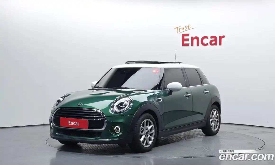 Mini Cooper 2021 1.5 Автомат в Москве № 185900, фото 20