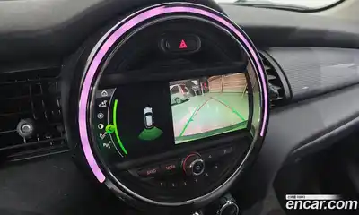 Mini Cooper 2021 1.5 Автомат в Москве № 185900, миниатюра 4