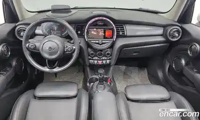 Mini Cooper 2021 1.5 Автомат в Москве № 185900, миниатюра 10