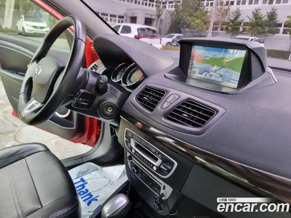 Renault SM3 2013 1.6 Автомат в Москве № 186394, фото 14