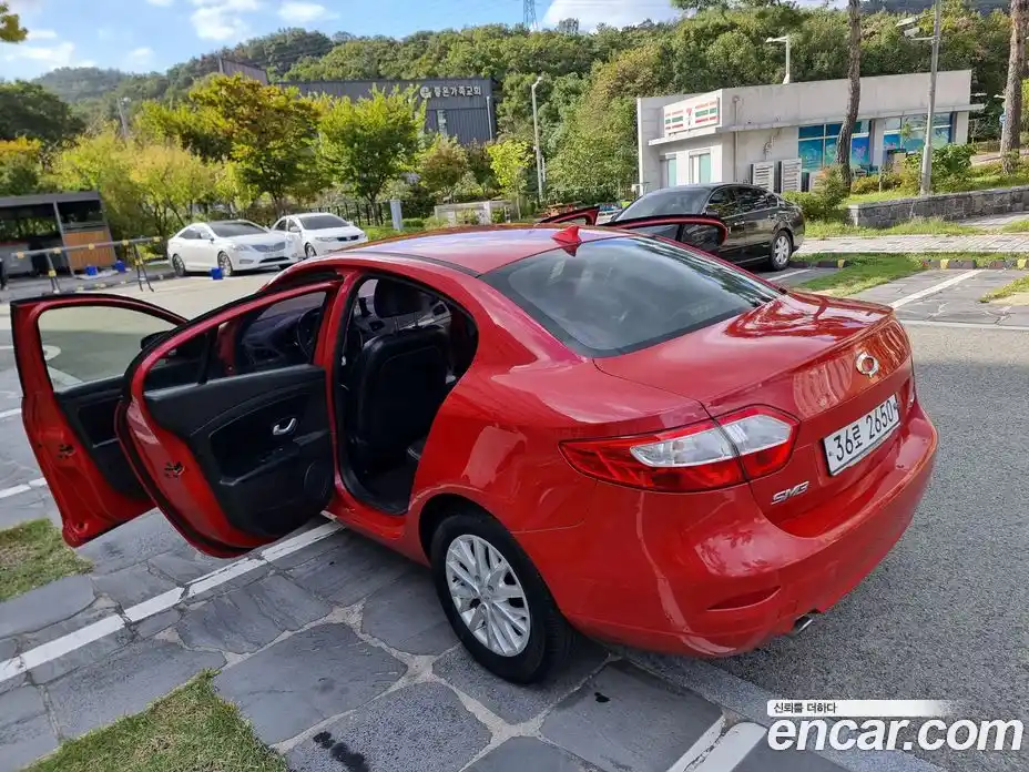 Renault SM3 2013 1.6 Автомат в Москве № 186394, фото 18