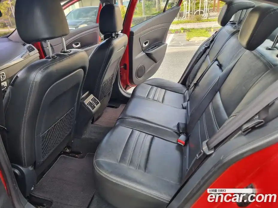 Renault SM3 2013 1.6 Автомат в Москве № 186394, фото 7