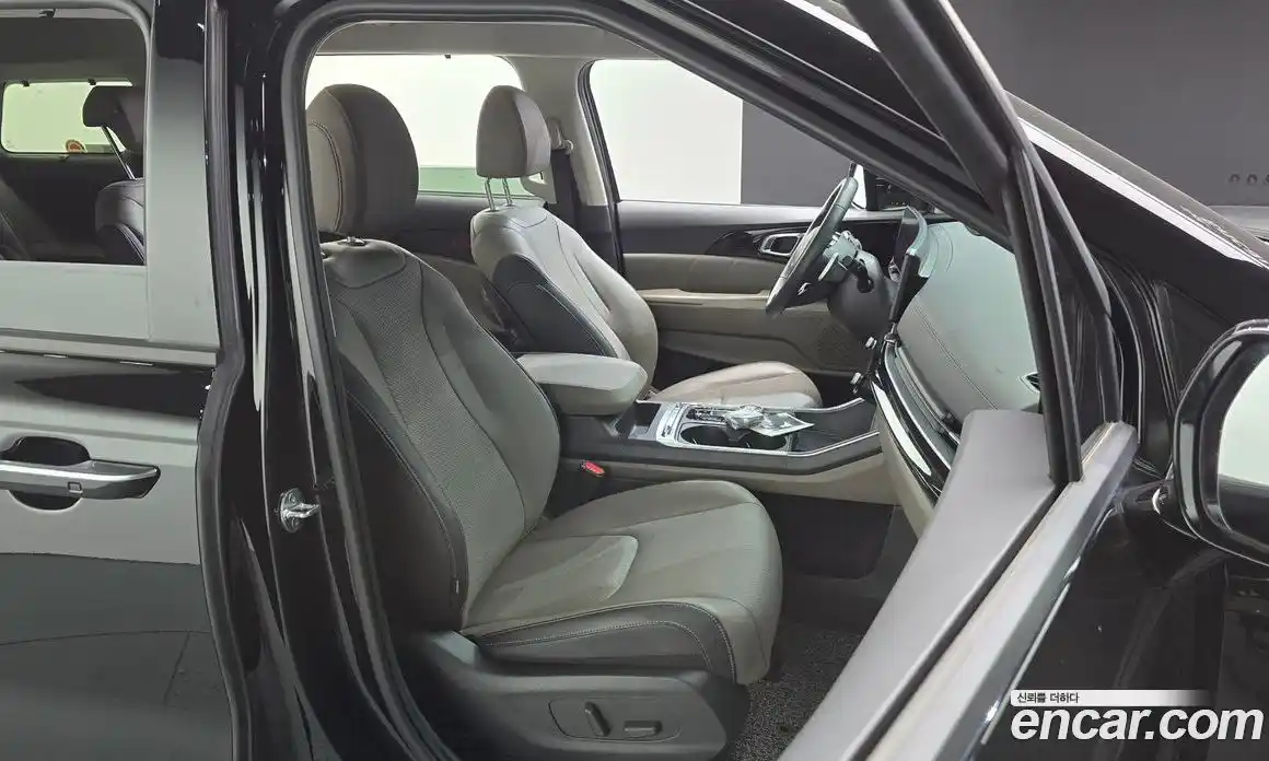 Kia Canival 2024 3.5 Автомат в Москве № 18664, фото 19