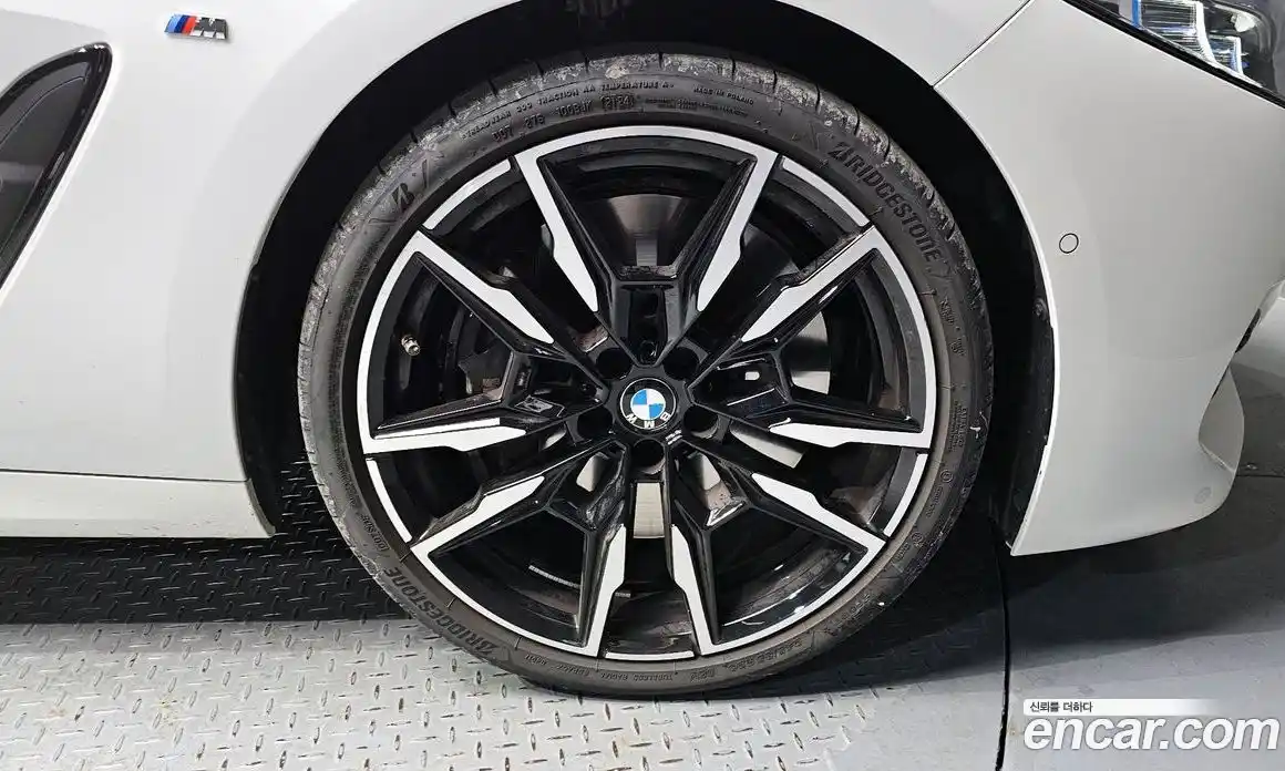 BMW 8-Series 2025 4.4 Автомат в Москве № 187444, фото 19