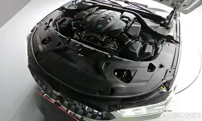 BMW 8-Series 2025 4.4 Автомат в Москве № 187444, миниатюра 3