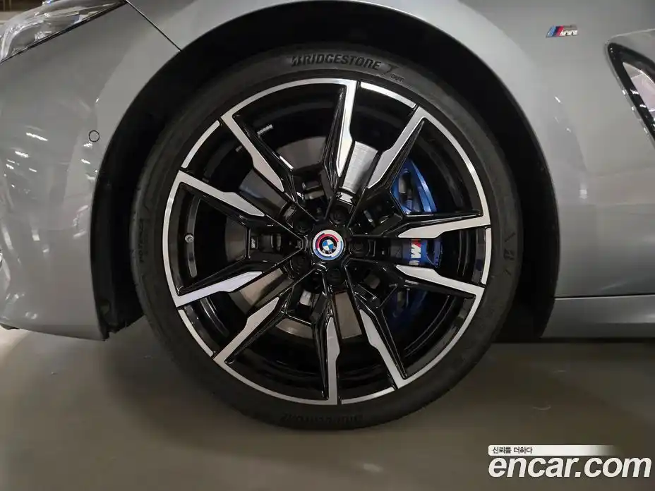 BMW 8-Series 2023 4.4 Автомат в Москве № 187927, фото 5