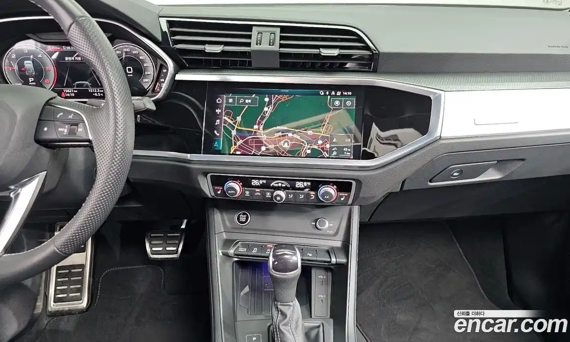 Audi Q3 2023 2.0 Автомат в Москве № 192376, фото 3