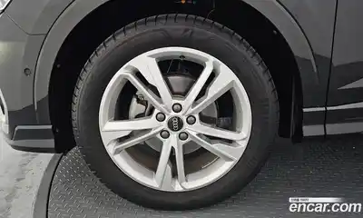 Audi Q3 2023 2.0 Автомат в Москве № 192376, миниатюра 7