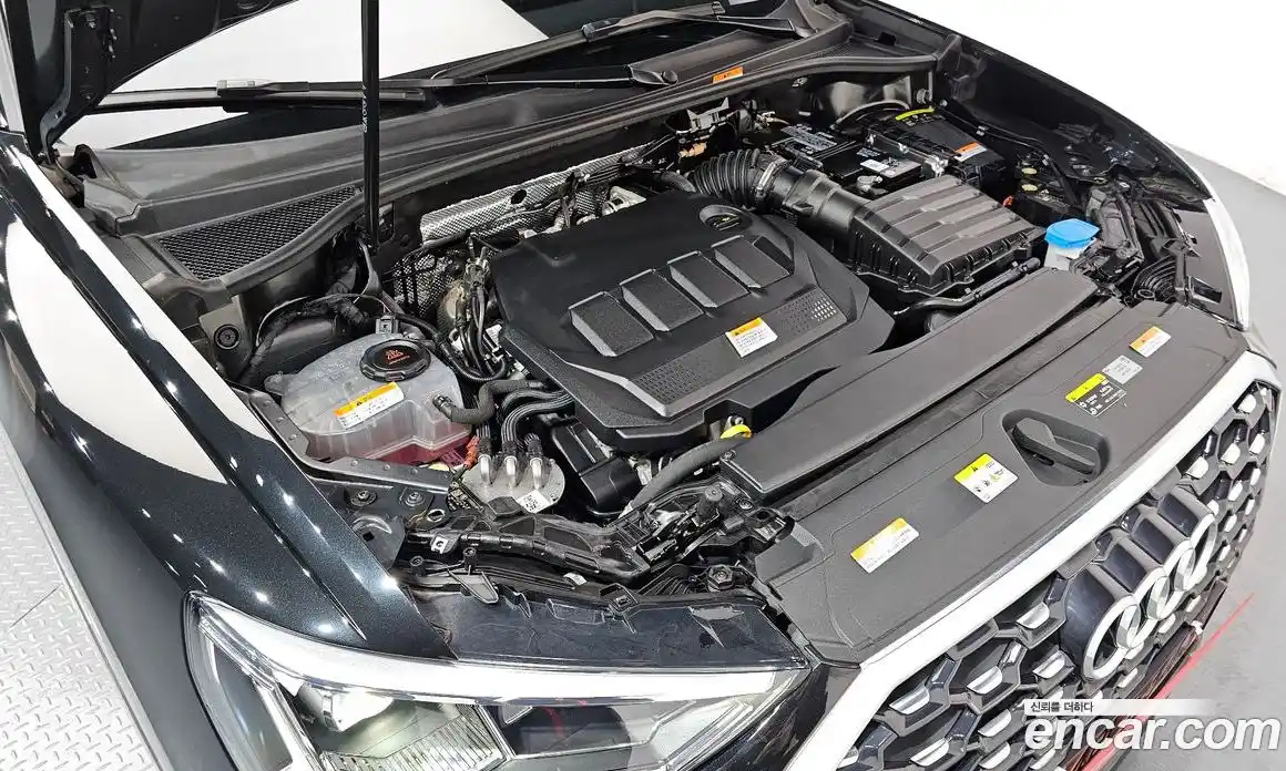 Audi Q3 2023 2.0 Автомат в Москве № 192376, фото 8