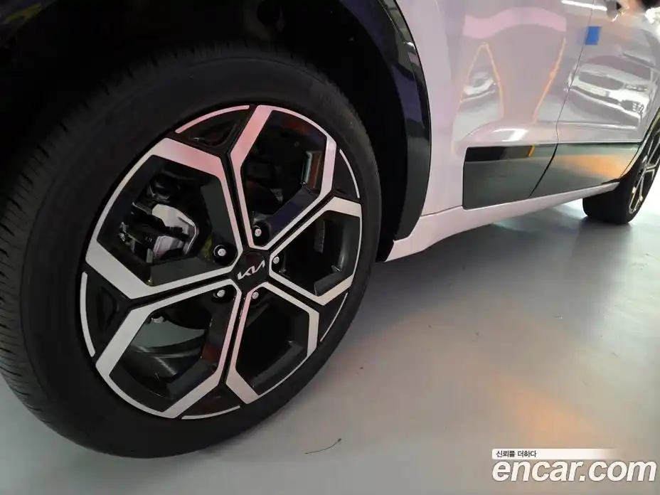 Kia Niro 2026 1.6 Автомат в Москве № 19380, фото 5