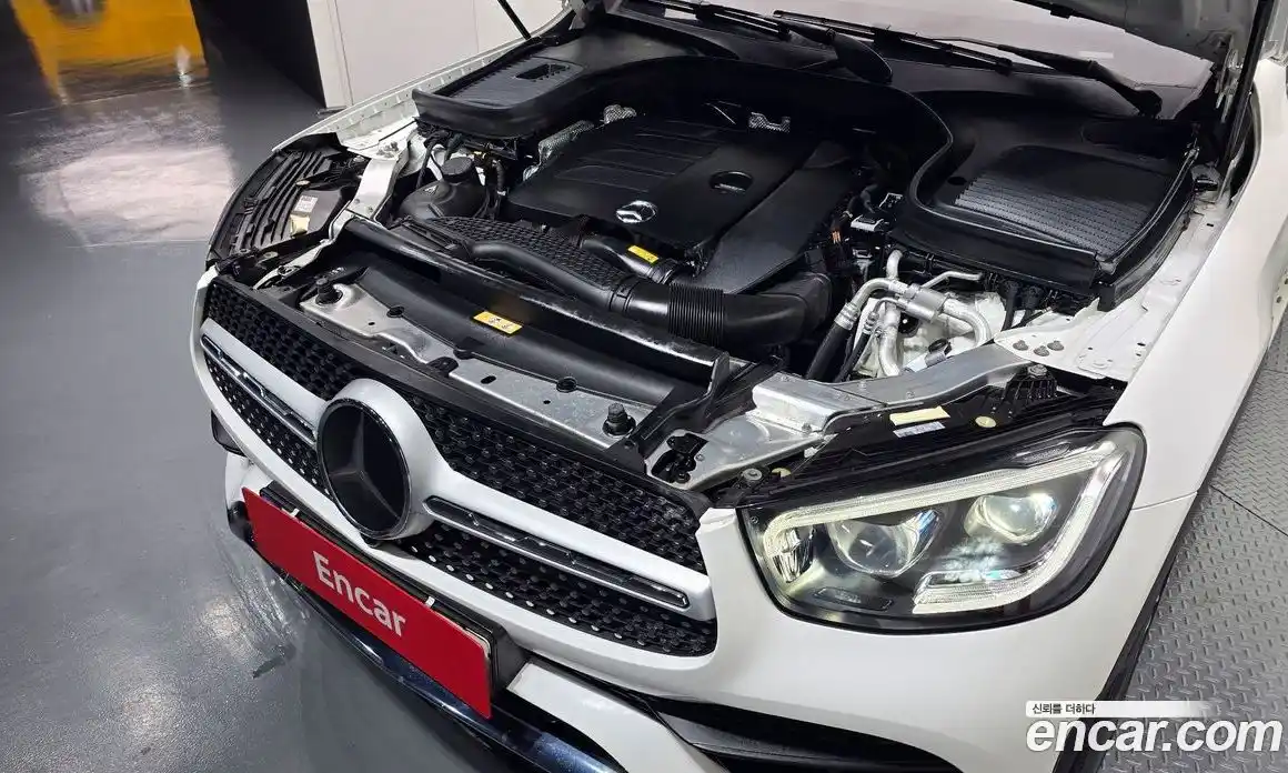 Mercedes-Benz GLC-Class 2023 2.0 Автомат в Москве № 194406, фото 1