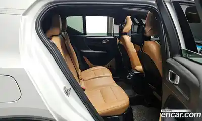 Volvo XC40 2020 2.0 Автомат в Москве № 197022, миниатюра 11