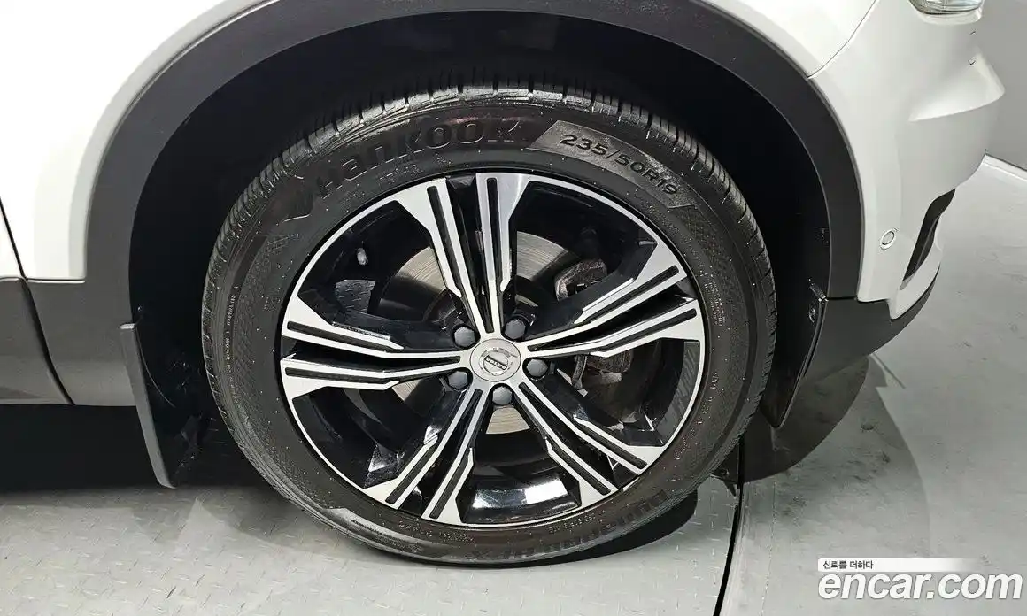 Volvo XC40 2020 2.0 Автомат в Москве № 197022, фото 5