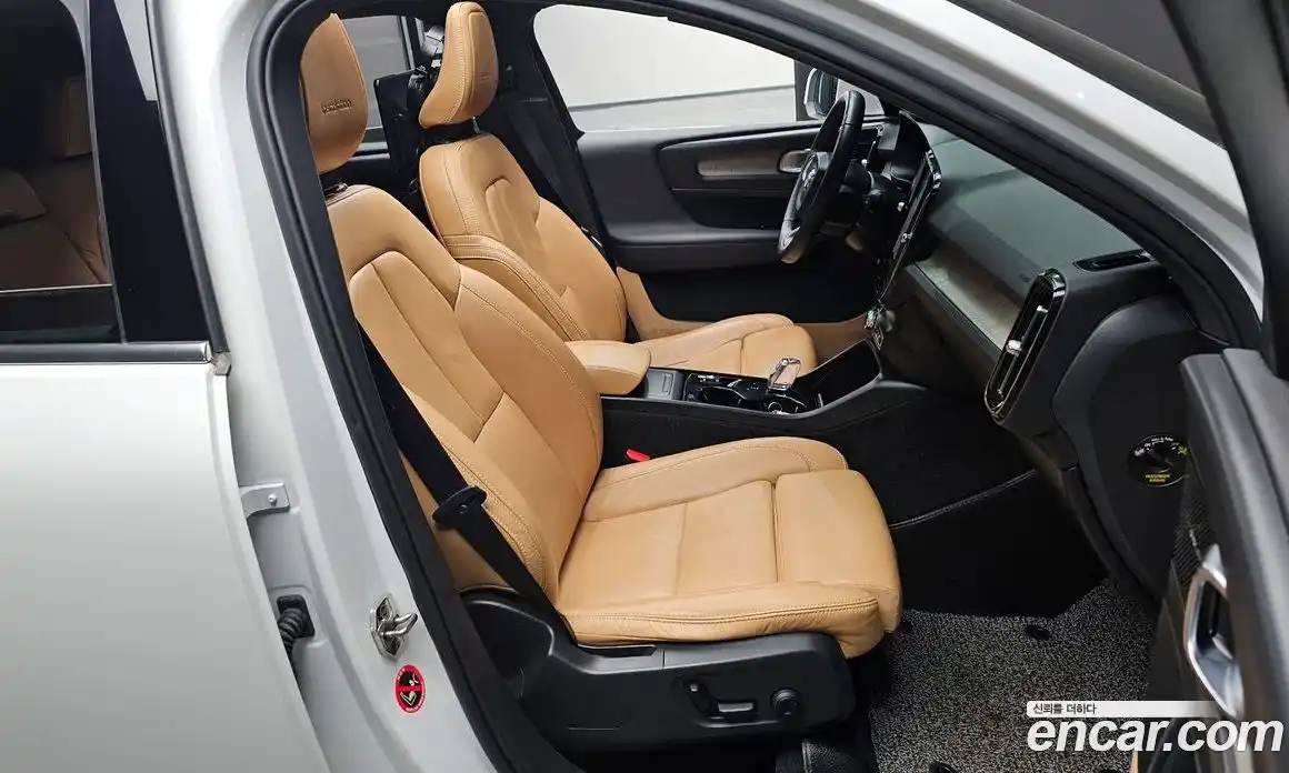 Volvo XC40 2020 2.0 Автомат в Москве № 197022, фото 10