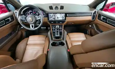 Porsche Cayenne 2021 4.0 Автомат в Москве № 197655, миниатюра 3