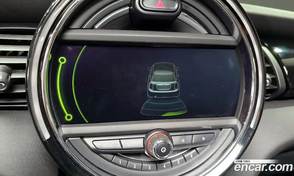 Mini Cooper 2015 1.5 Автомат в Москве № 198331, фото 7