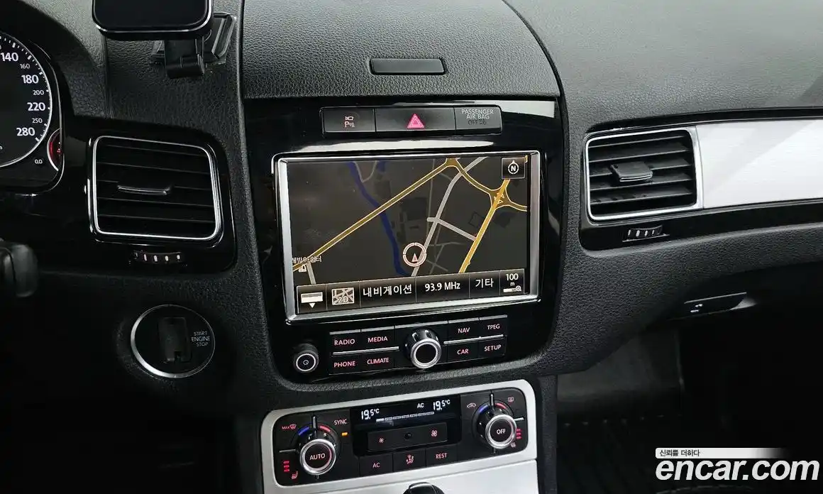 Volkswagen Touareg 2012 3.0 Автомат в Москве № 199210, фото 5