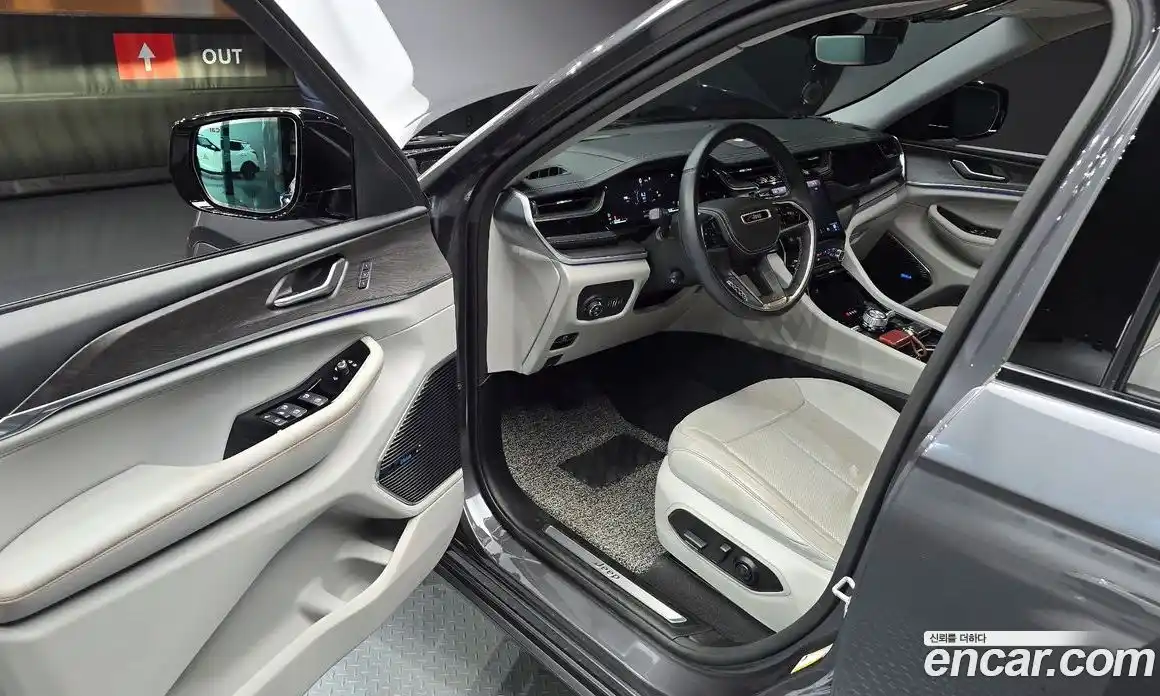 Jeep Cherokee 2022 3.6 Автомат в Москве № 199493, фото 19