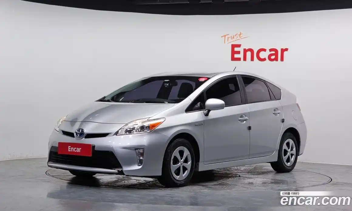 Toyota Prius 2012 1.8 Автомат в Москве № 199630, фото 1