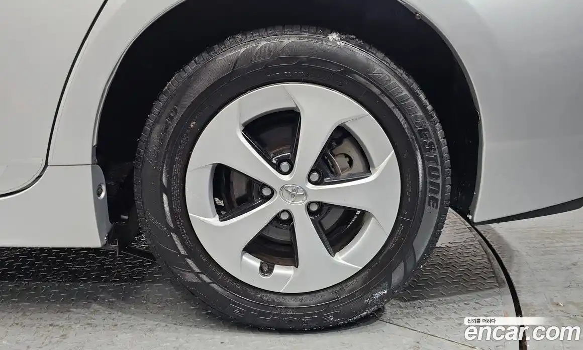 Toyota Prius 2012 1.8 Автомат в Москве № 199630, фото 5