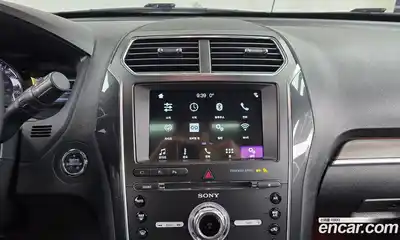 Ford Explorer 2018 2.3 Автомат в Москве № 199790, миниатюра 4