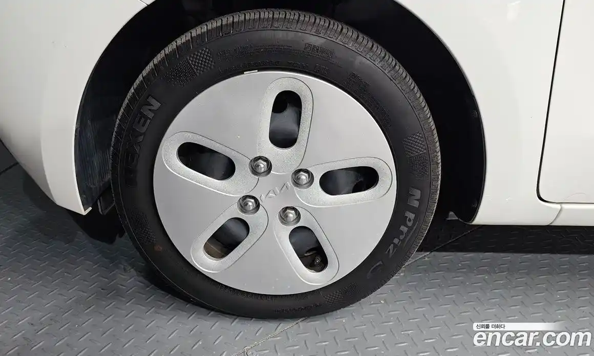 Kia Ray 2024 1.0 Автомат в Москве № 20348, фото 15