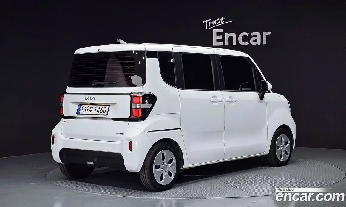 Kia Ray 2024 1.0 Автомат в Москве № 20348, фото 3