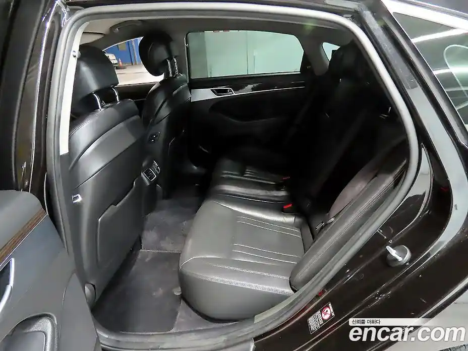 Genesis G80 2019 3.3 Автомат в Москве № 206880, фото 19