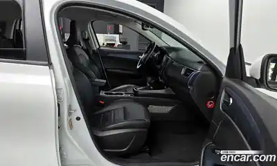 Renault XM3 2023 1.6 Автомат в Москве № 207101, миниатюра 10