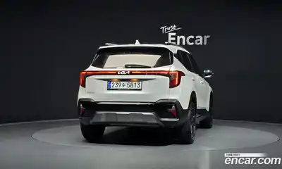 Kia Seltos 2024 1.6 Автомат в Москве № 20736, миниатюра 4