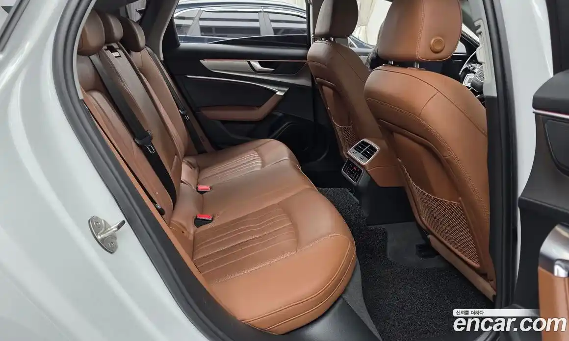 Audi A6 2020 2.0 Автомат в Москве № 212341, фото 17