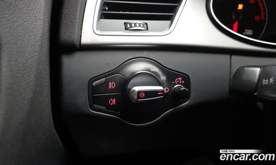 Audi A4 2014 2.0 Автомат в Москве № 212604, фото 8