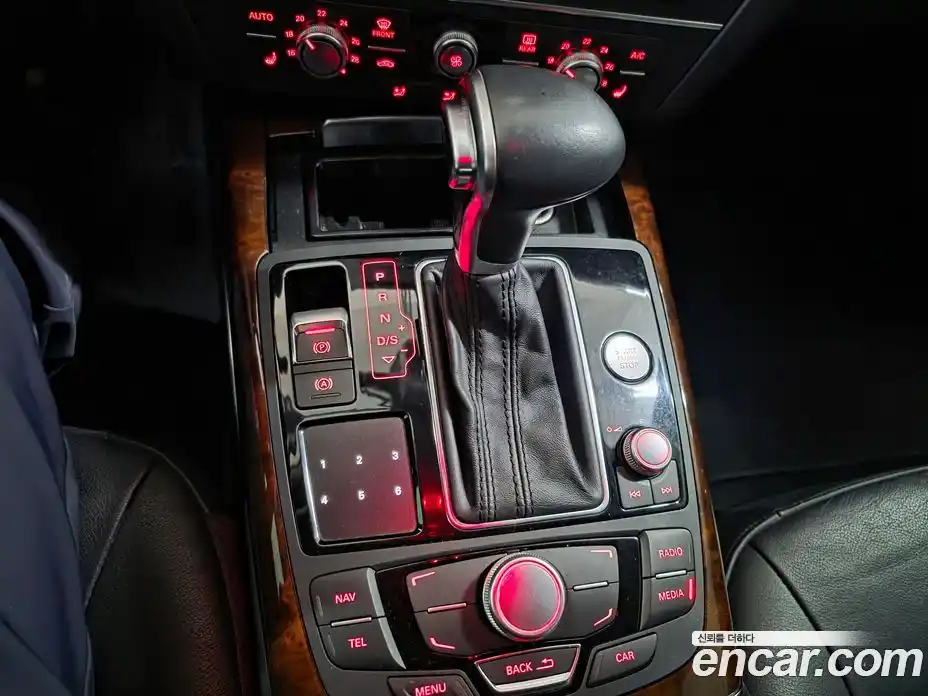 Audi A6 2014 3.0 Автомат в Москве № 212746, фото 16