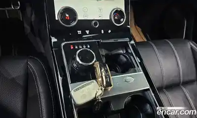 Land Rover Range-Rover Velar 2018 2.0 Автомат в Москве № 213583, миниатюра 3