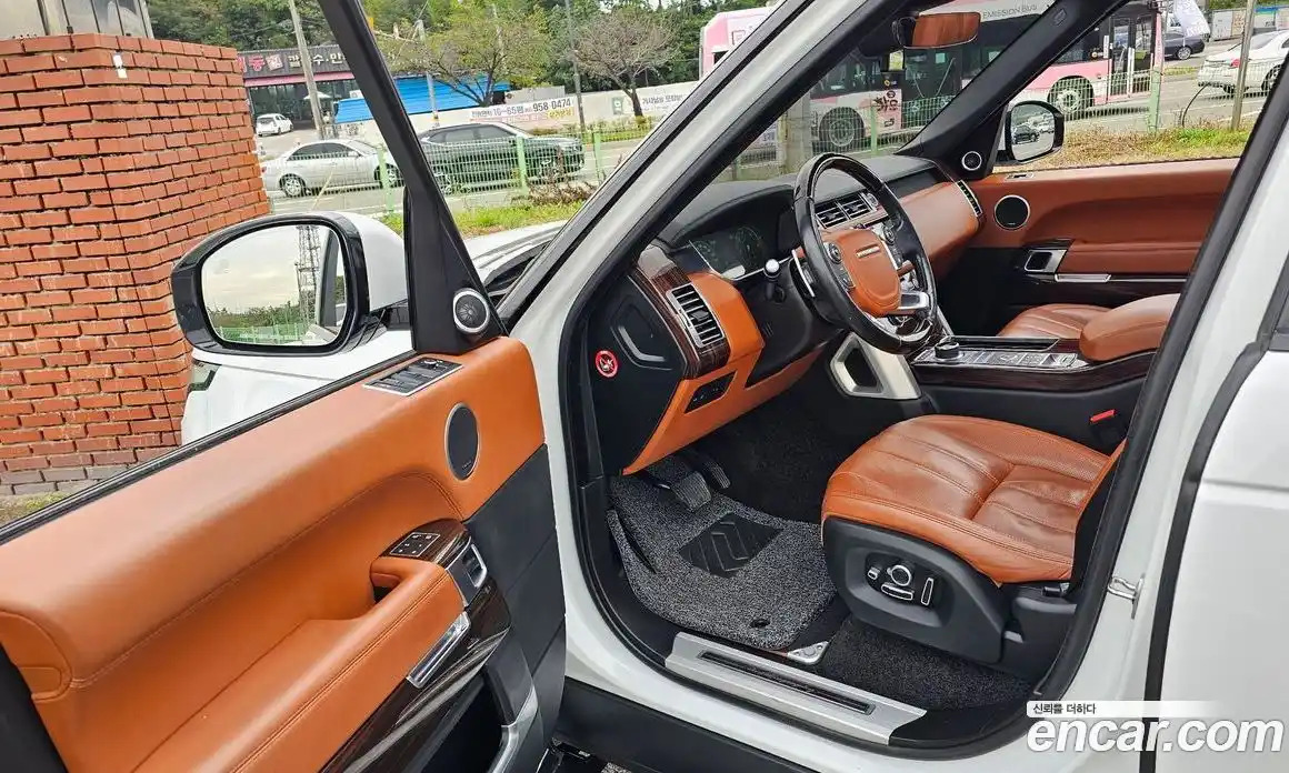 Land Rover Range-Rover 2017 4.4 Автомат в Москве № 213730, фото 7