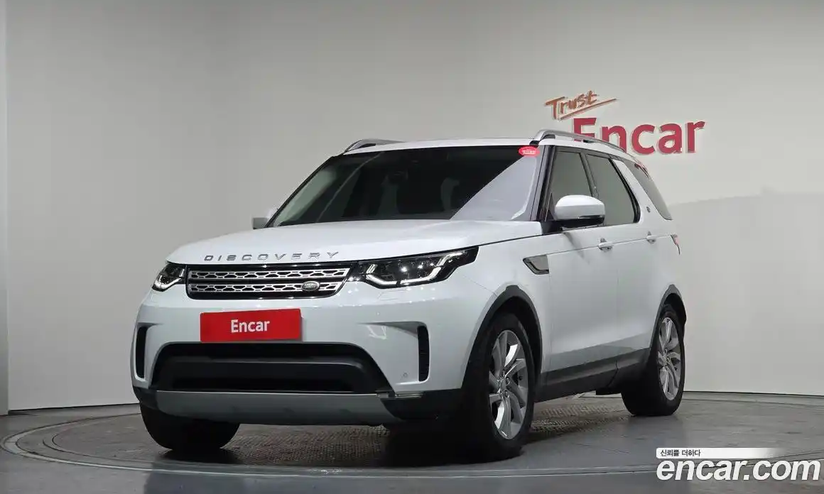 Land Rover Discovery 2019 3.0 Автомат в Москве № 213827, фото 1
