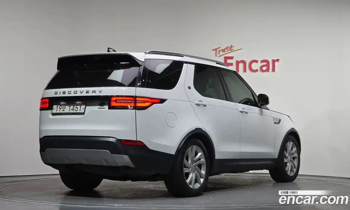 Land Rover Discovery 2019 3.0 Автомат в Москве № 213827, фото 2
