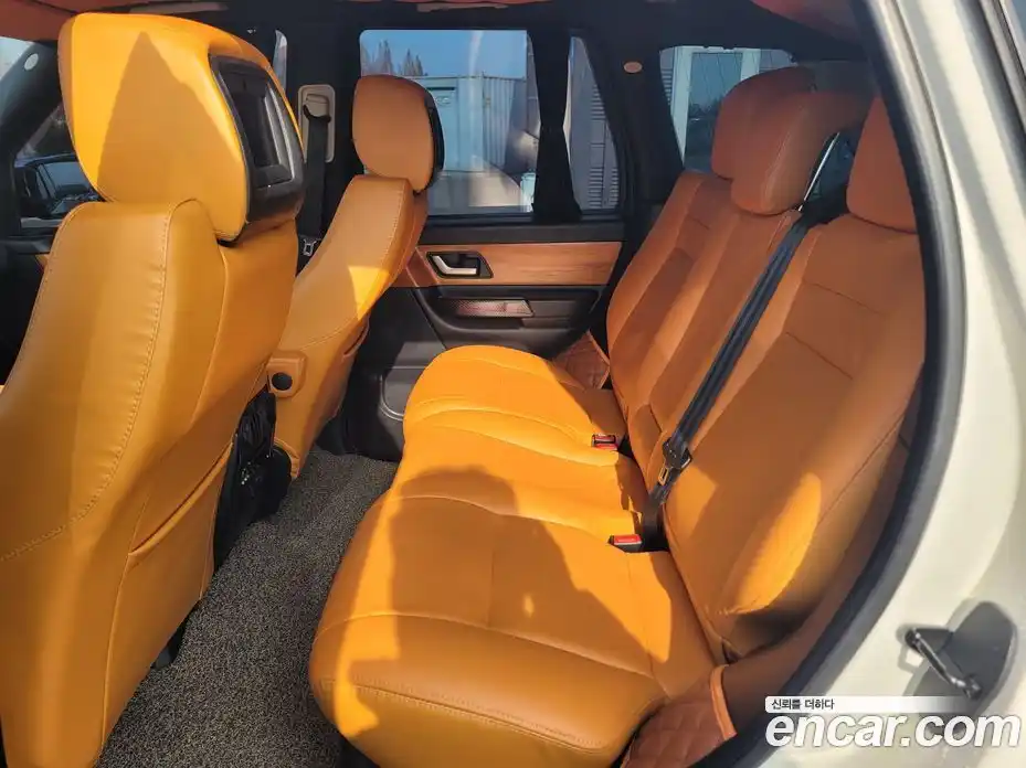 Land Rover Range-Rover Sport 2008 2.7 Автомат в Москве № 213852, фото 10