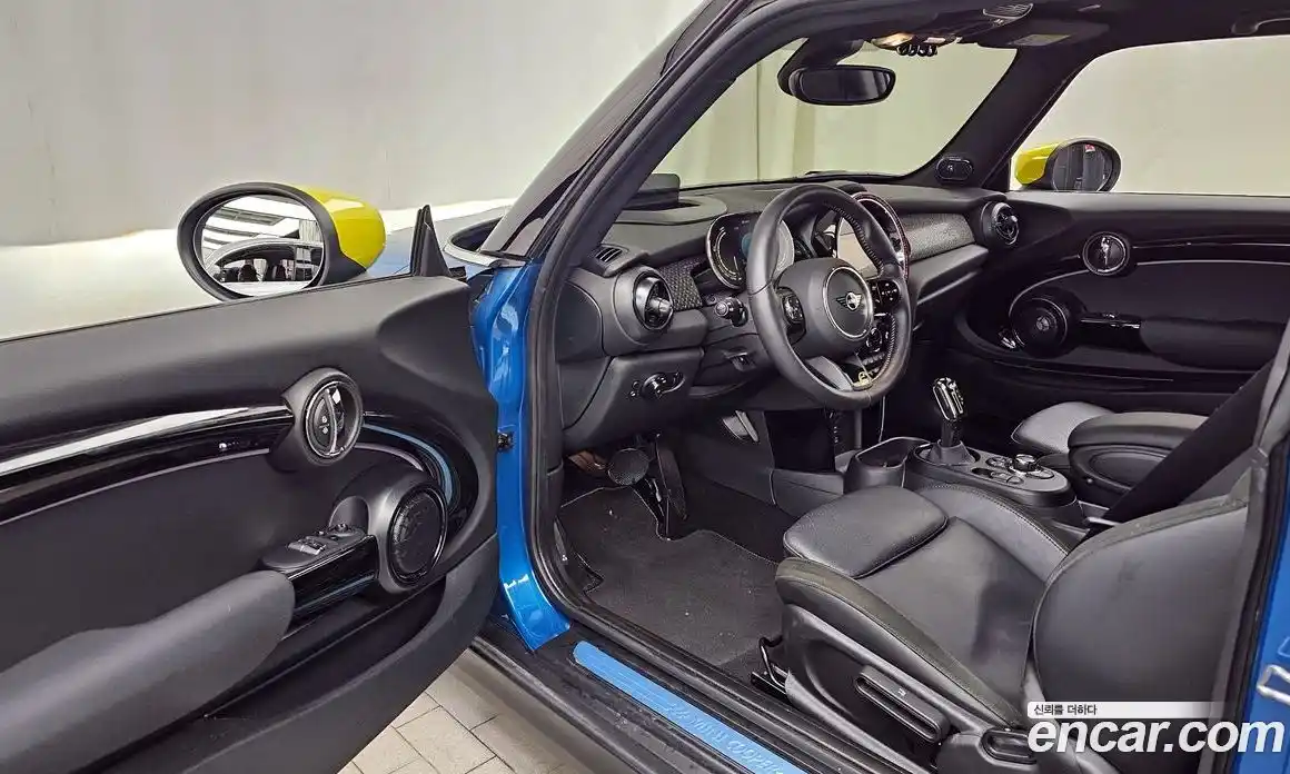 Mini Cooper 2024 Автомат в Москве № 214263, фото 14