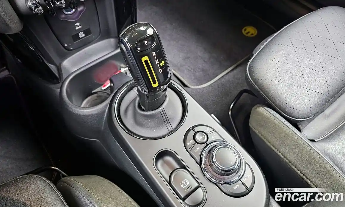 Mini Cooper 2024 Автомат в Москве № 214263, фото 17