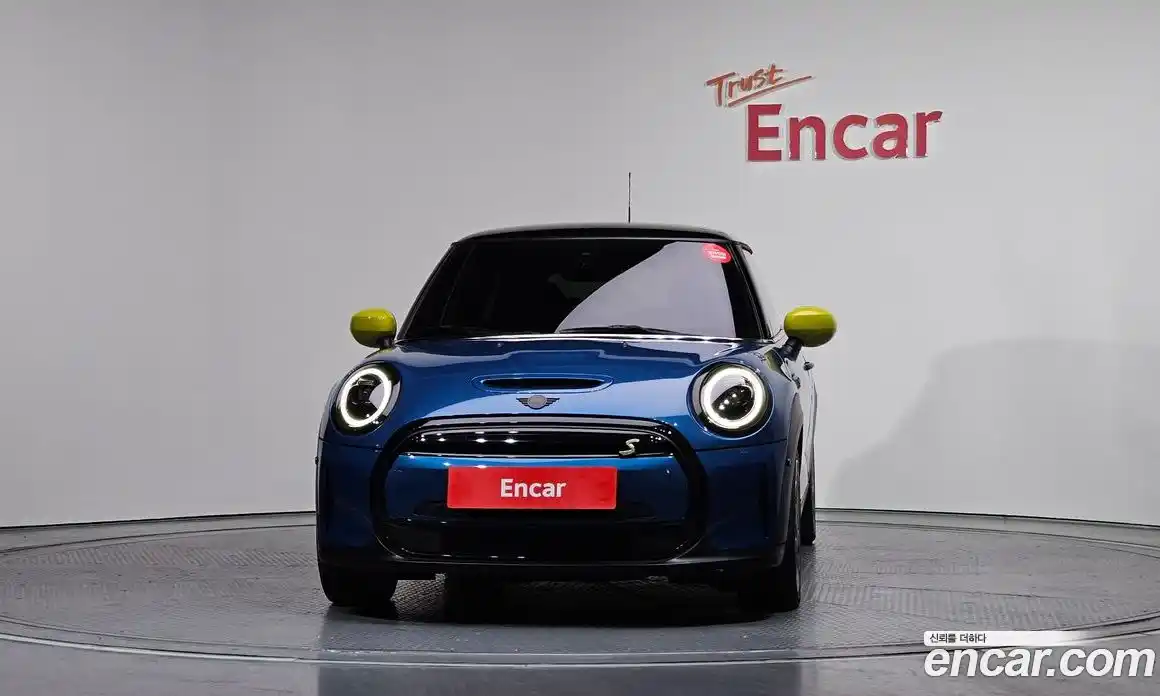 Mini Cooper 2024 Автомат в Москве № 214263, фото 18