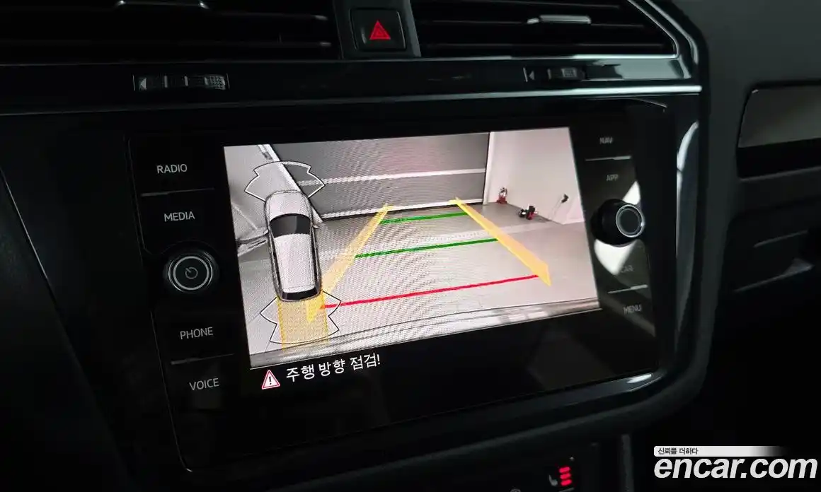 Volkswagen Tiguan 2022 2.0 Автомат в Москве № 214883, фото 20