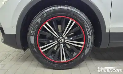 Volkswagen Tiguan 2022 2.0 Автомат в Москве № 214883, миниатюра 6