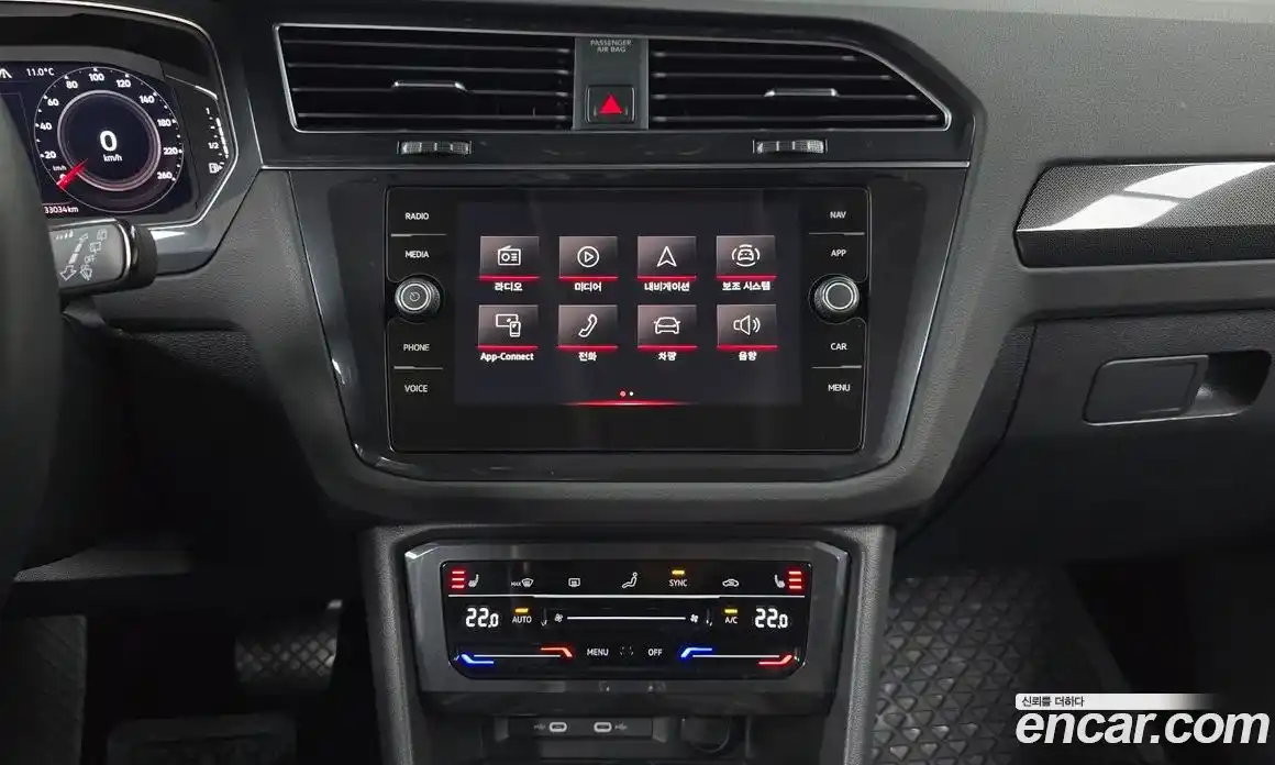 Volkswagen Tiguan 2022 2.0 Автомат в Москве № 214883, фото 10