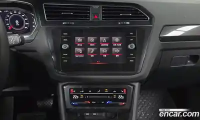 Volkswagen Tiguan 2022 2.0 Автомат в Москве № 214883, миниатюра 10