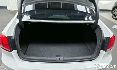 Volkswagen Passat 2013 2.5 Автомат в Москве № 214891, миниатюра 12