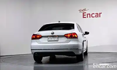 Volkswagen Passat 2013 2.5 Автомат в Москве № 214891, миниатюра 3