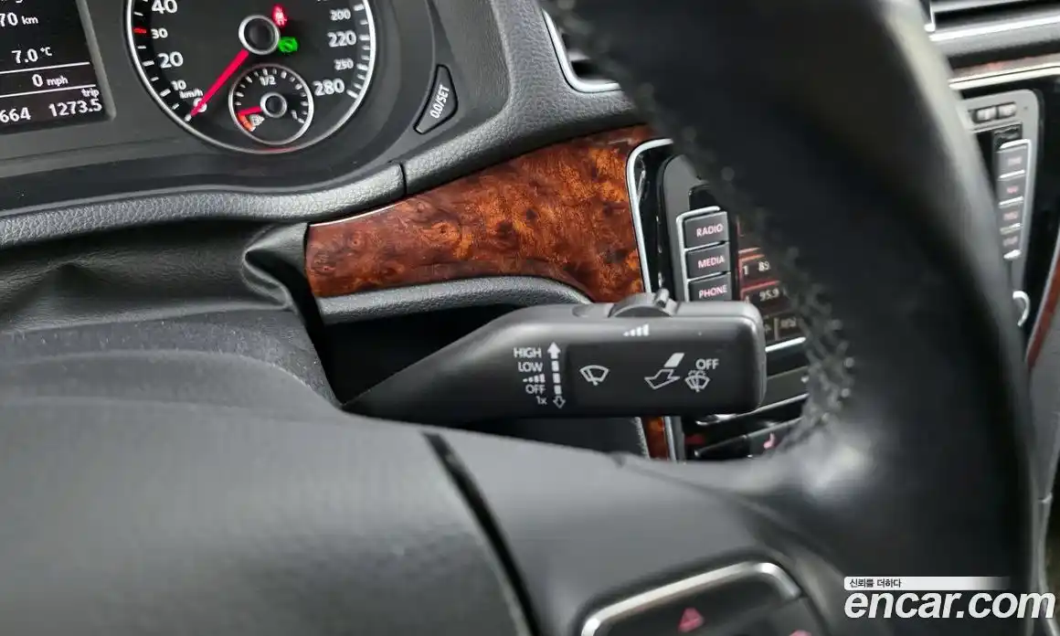 Volkswagen Passat 2013 2.5 Автомат в Москве № 214891, фото 4