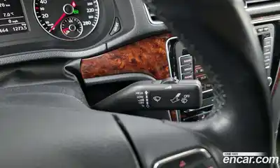 Volkswagen Passat 2013 2.5 Автомат в Москве № 214891, миниатюра 4